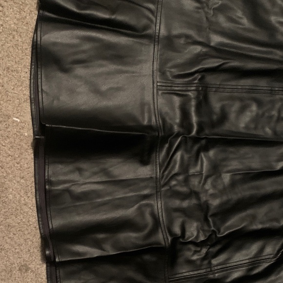 Ava & Viv Black Faux Leather Mini Skirt - Picture 5 of 11